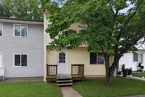 33 Wayside Ct Photo 1