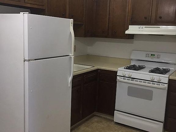 3rd image of 530 N Union St APT 5
