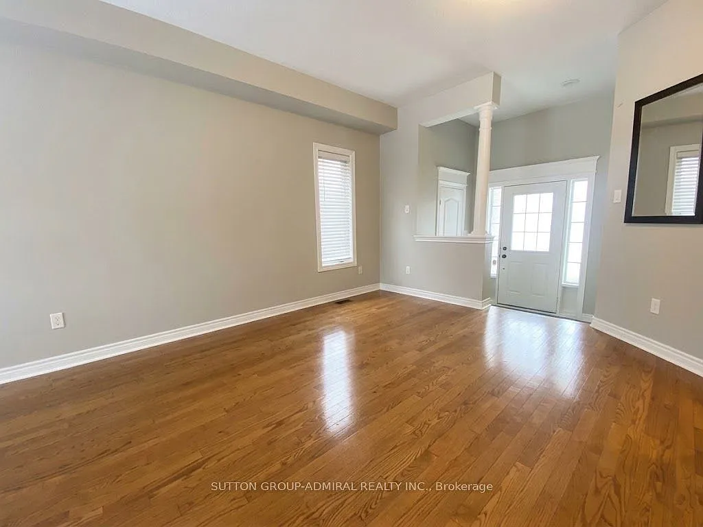 3 bed, $1,000 — Photo 4