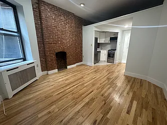 722 Amsterdam Avenue #3D image 1 of 7