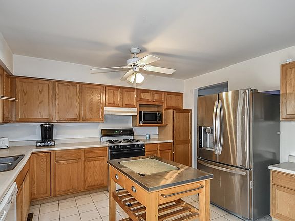 3rd image of 20150 Dolphin Ave