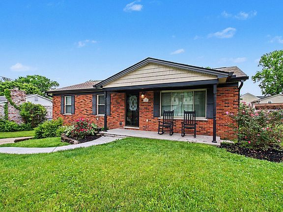 3rd image of 29 Sherwood Dr