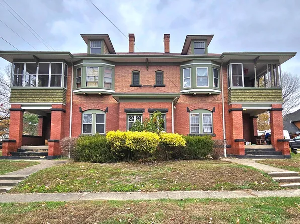 330 Mulberry St, Coshocton, OH 43812