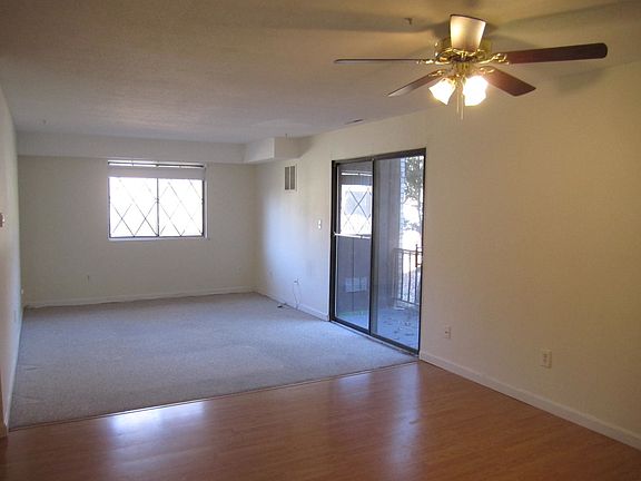 2nd image of 6 Greenbriar Dr APT 209