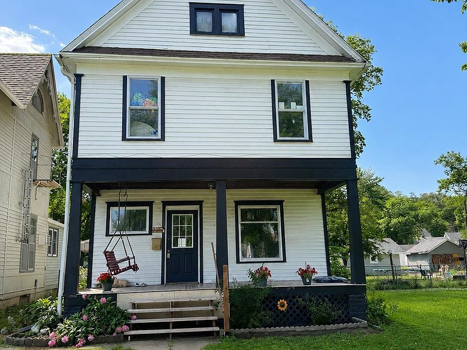 1st image of 1605 Ross St