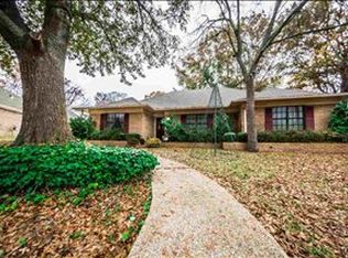 4905 Pine Knoll Dr, Tyler, TX 75703