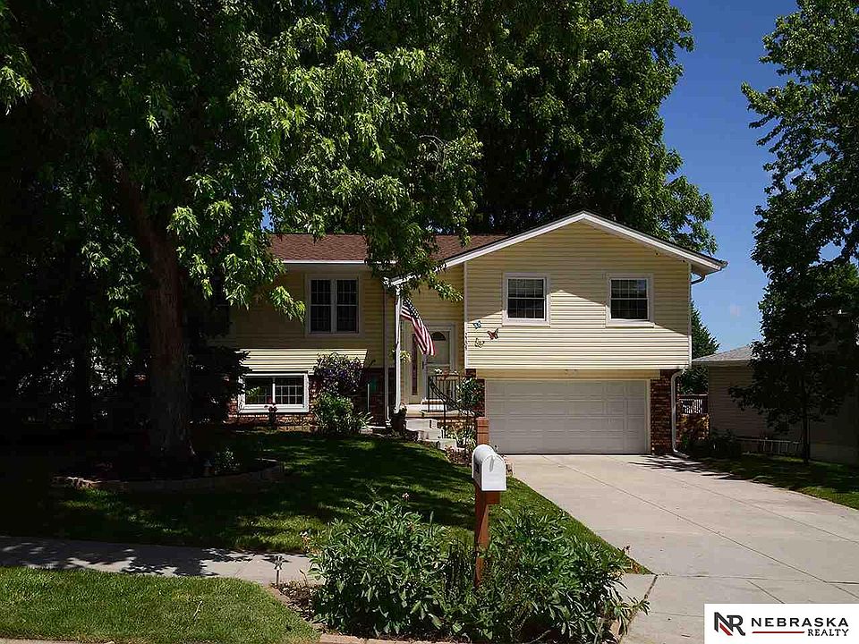 1st image of 2208 Coventry Dr