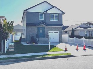 284 Oceanside Pkwy, Oceanside, NY 11572