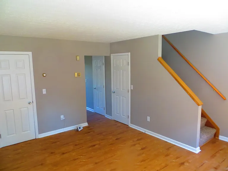 366 E Mithoff St — Photo 5