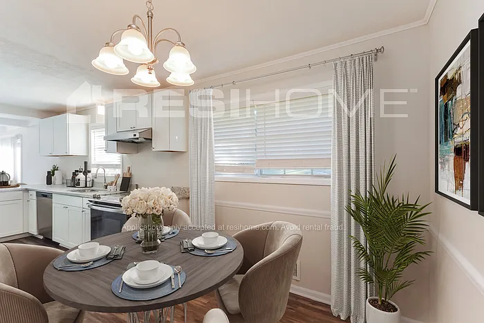 7432 Meadows Dr — Photo 4