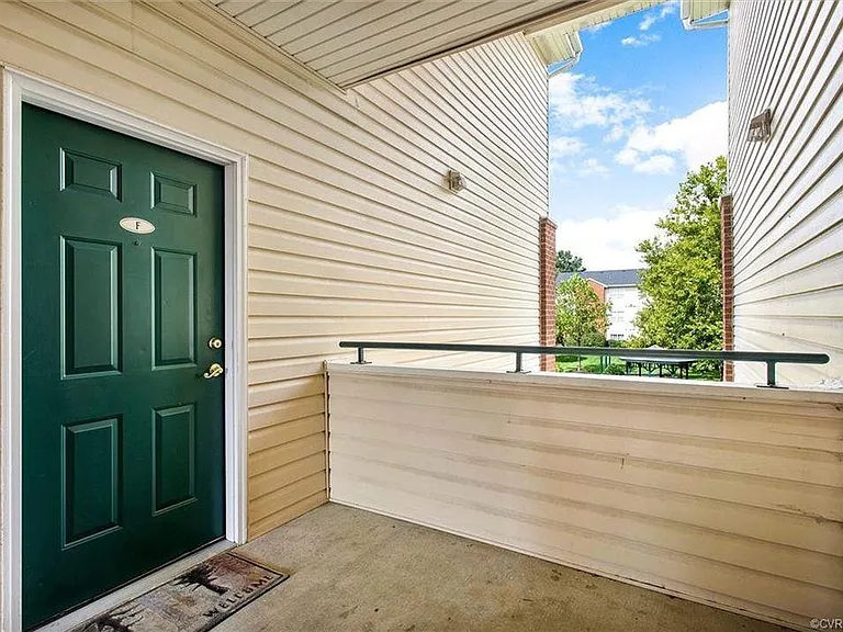 701 Masters Row #F — Photo 5