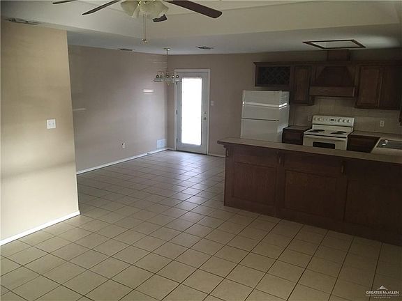 2nd image of 3600 Wyndham Ave APT 4