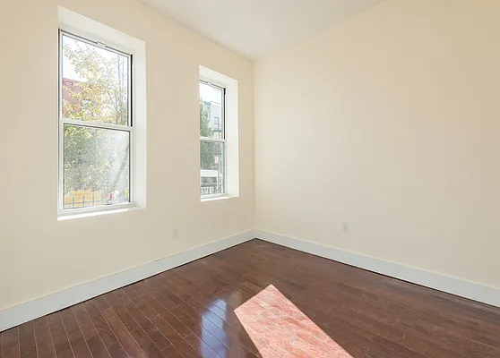 Rented by Nooklyn NYC LLC | media 48