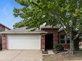 1901 Lariat Dr, Justin, TX 76247