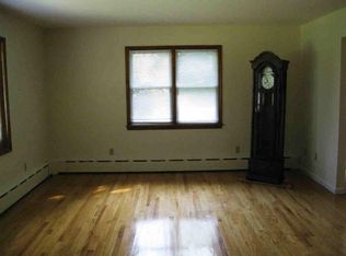 383 Old Hopewell Rd, Wappingers Falls, NY 12590