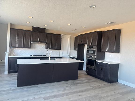 3rd image of 764 Temescal Street