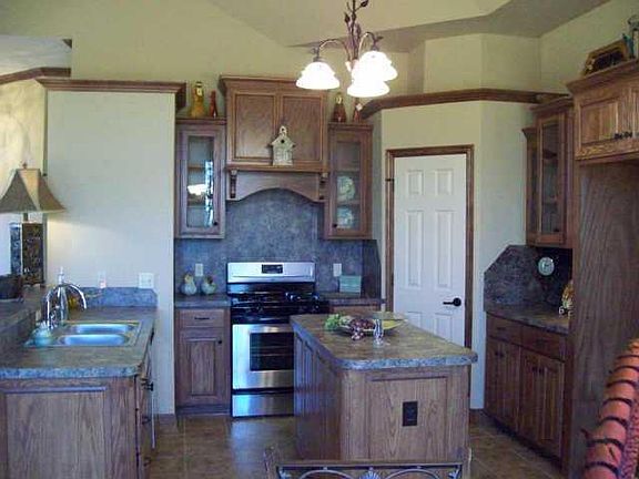 2nd image of 2300 Wimberley Crk
