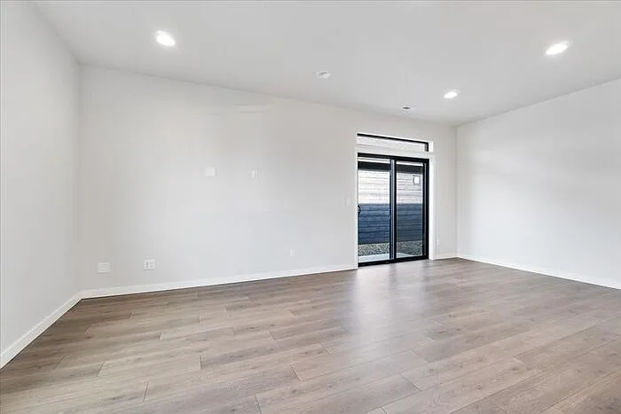 5248 E Hope Ave — Photo 11