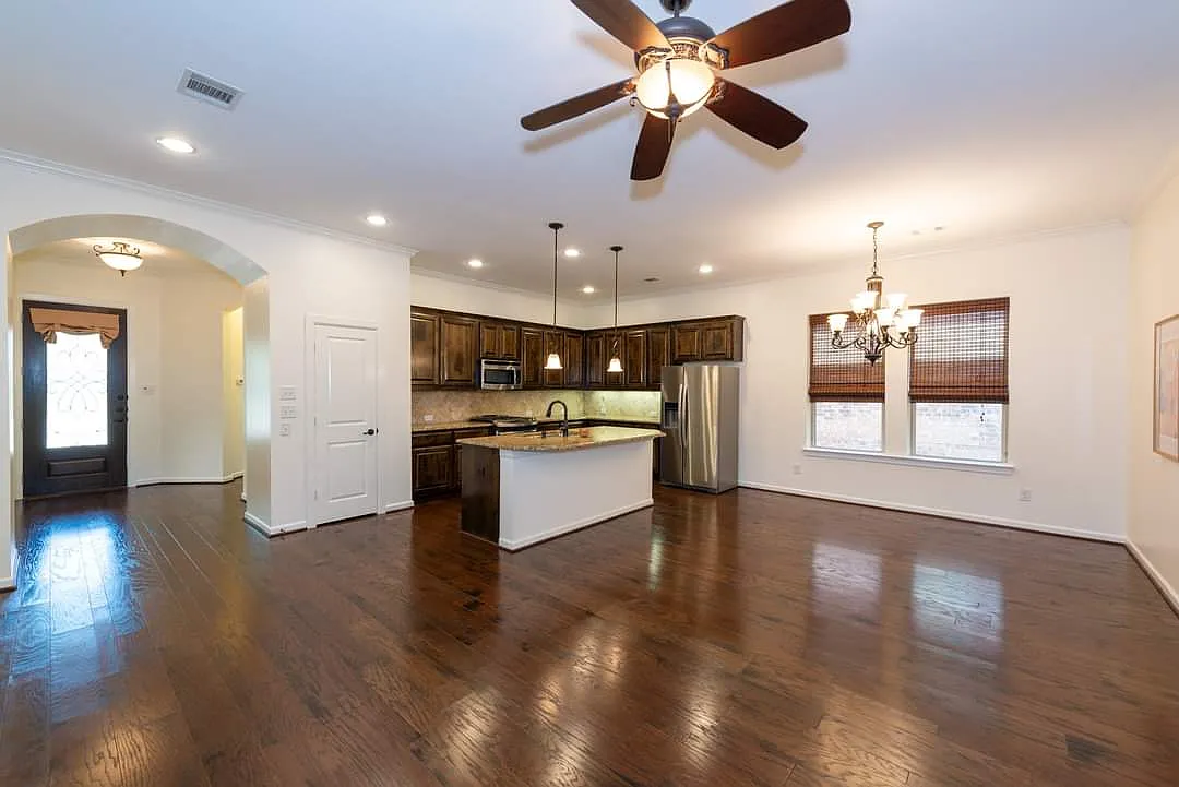 1008 Lone Ivory Trl — Photo 4