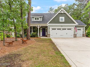 940 Central Dr, Southern Pines, NC 28387
