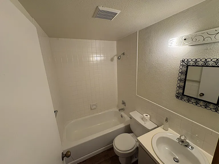 537 N Adams Ave — Photo 7