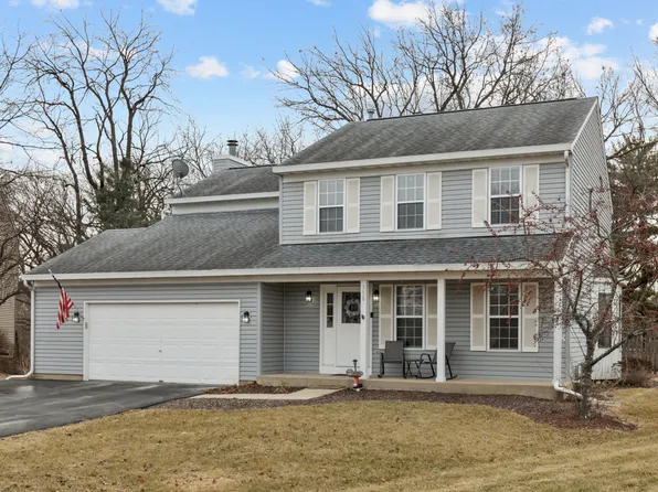 358 Greenview Dr, Crystal Lake, IL 60014