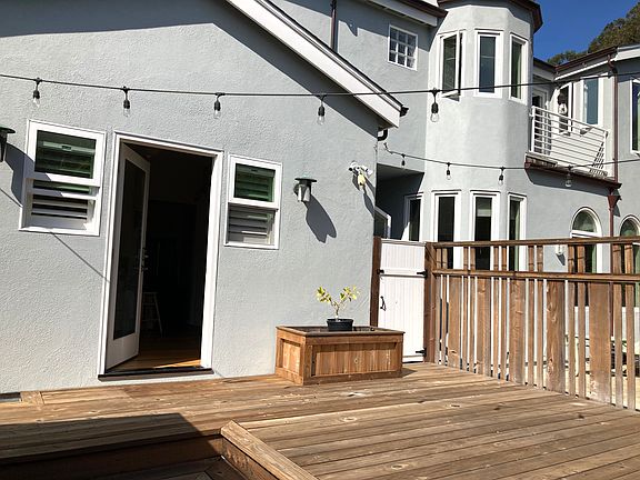 4th image of 703 Escalona Dr