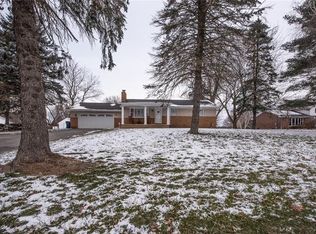 3105 New Butler Rd, New Castle, PA 16101