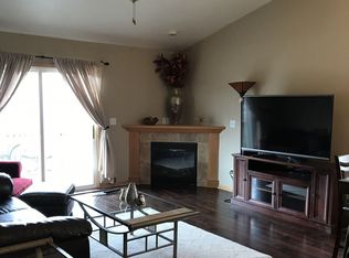 1555 Sadler Dr, North Liberty, IA 52317