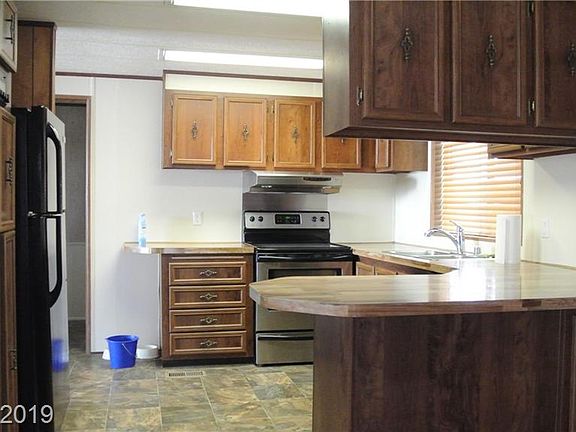 2nd image of 1723 Red Mountain Dr