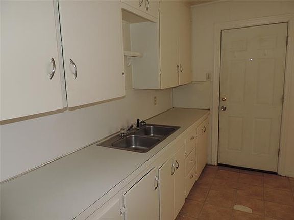 5th image of 1750 Palm St