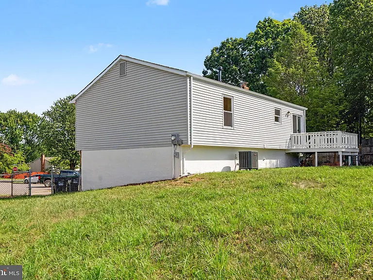 14356 Shaw Ct — Photo 34