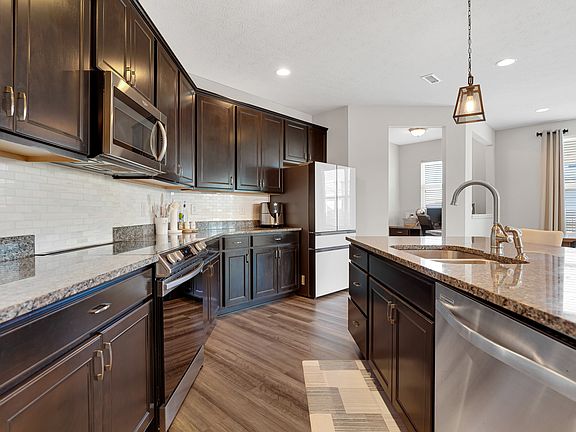 5th image of 13454 Forest Glade Dr