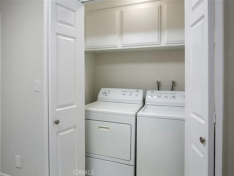 402 El Centro St — Photo 23