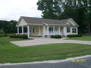 735 Bridge Creek Cir, Reedville, VA 22539