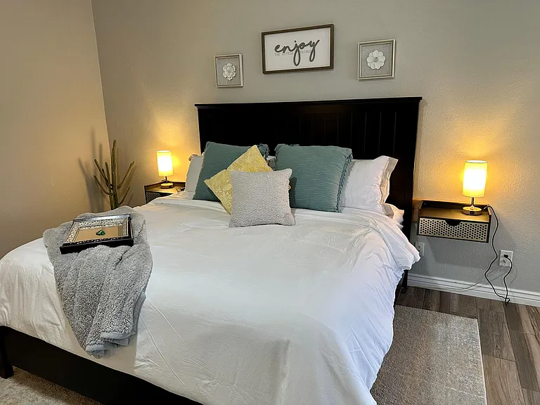 10918 W Bermuda Dr — Photo 31