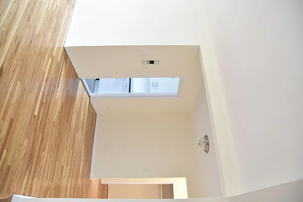Rented by Giaps Realty Group LLC | media 11