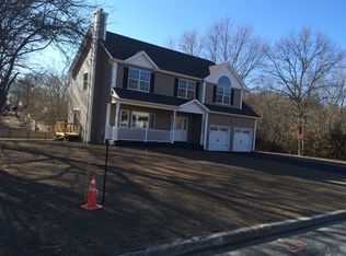 62 Sunup Trl, Aquebogue, NY 11901