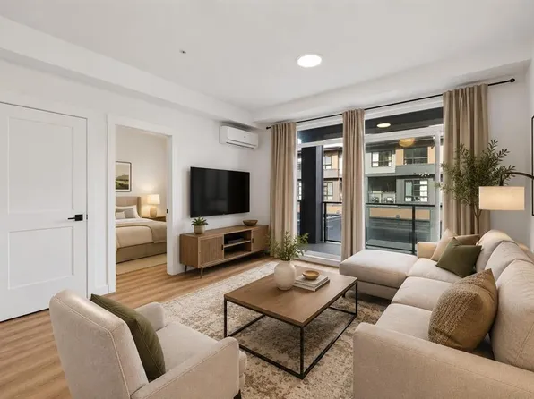 55 W Lucas Way NW #2212, Calgary, AB T3P 1M3
