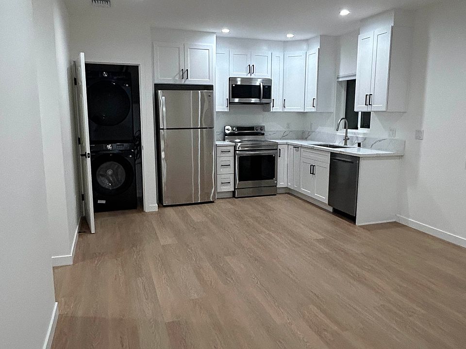 1st image of 1290 Sawyer Ave #4