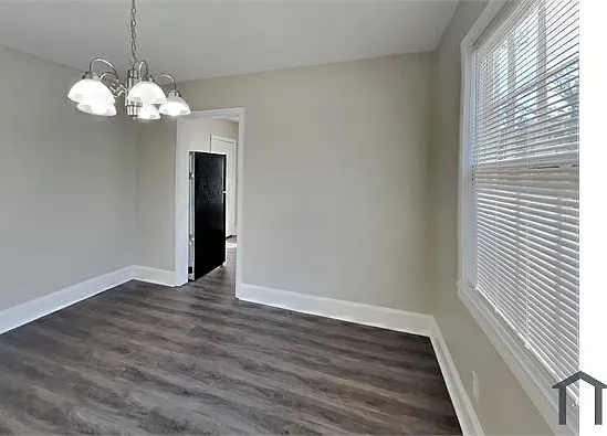 1284 Westmont Rd SW — Photo 4