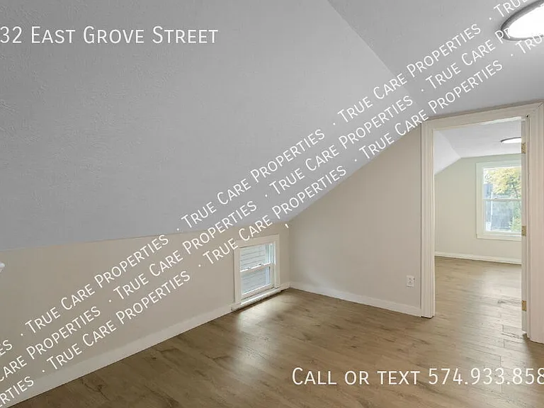 232 E Grove St — Photo 21