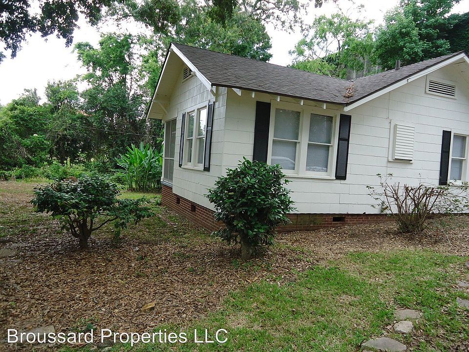 1st image of 805 W Saint Mary Blvd