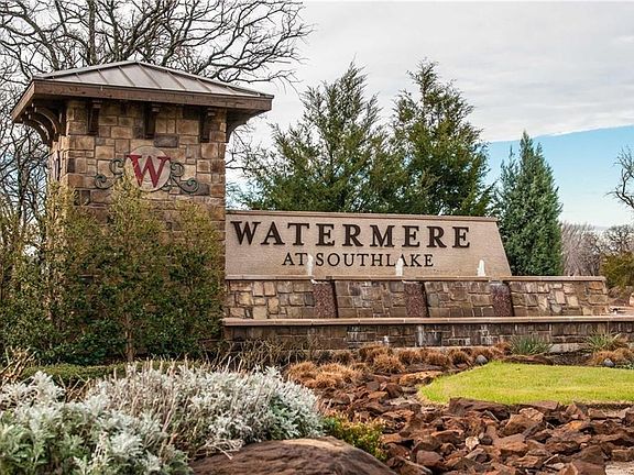 3rd image of 367 Watermere Dr