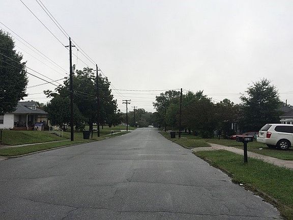 5th image of 915 Grace Ave