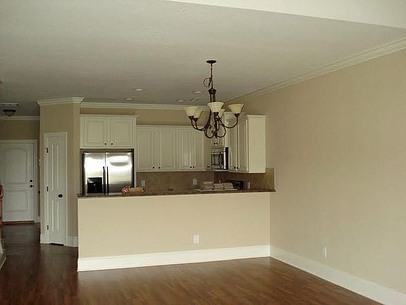 2nd image of 1859 B Cambria Dr