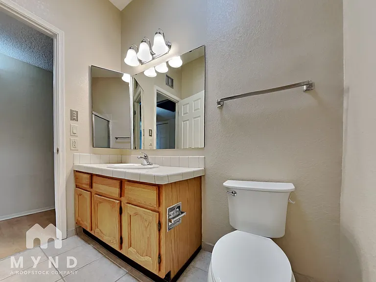 1750 W Camino Urbano — Photo 18