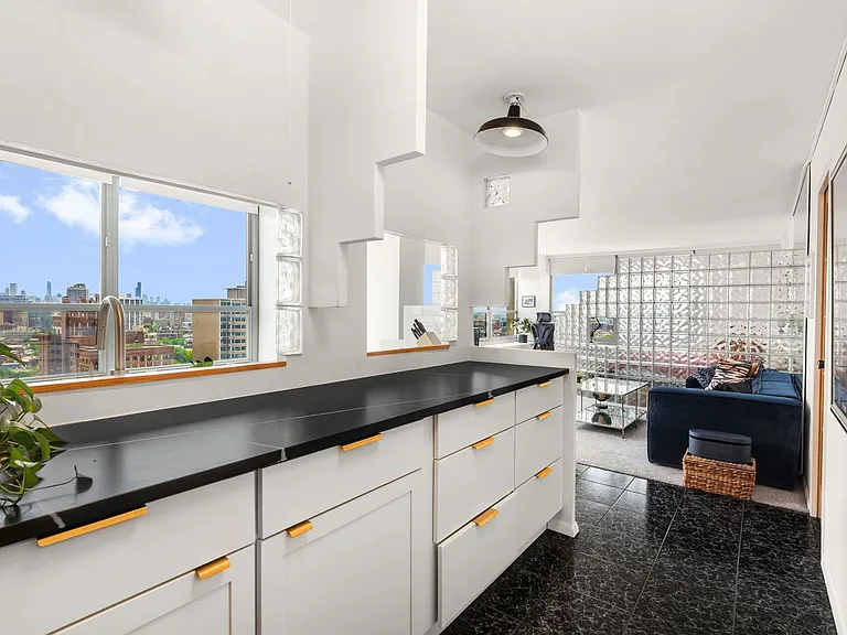 3550 N Lake Shore Dr #1912 — Photo 11