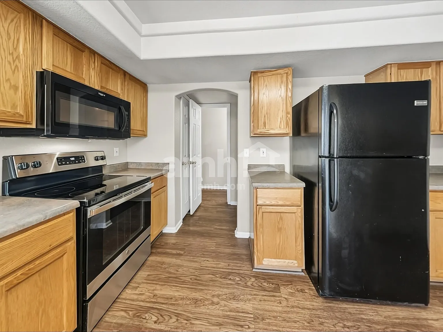 3 bed, 2.5 bath, 1646 sqft, $2,810 — Photo 3