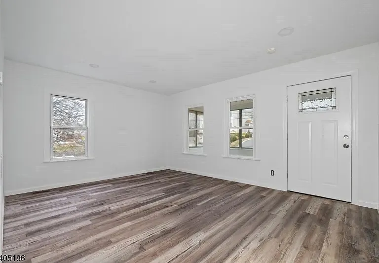 509 Centre St #1 — Photo 5
